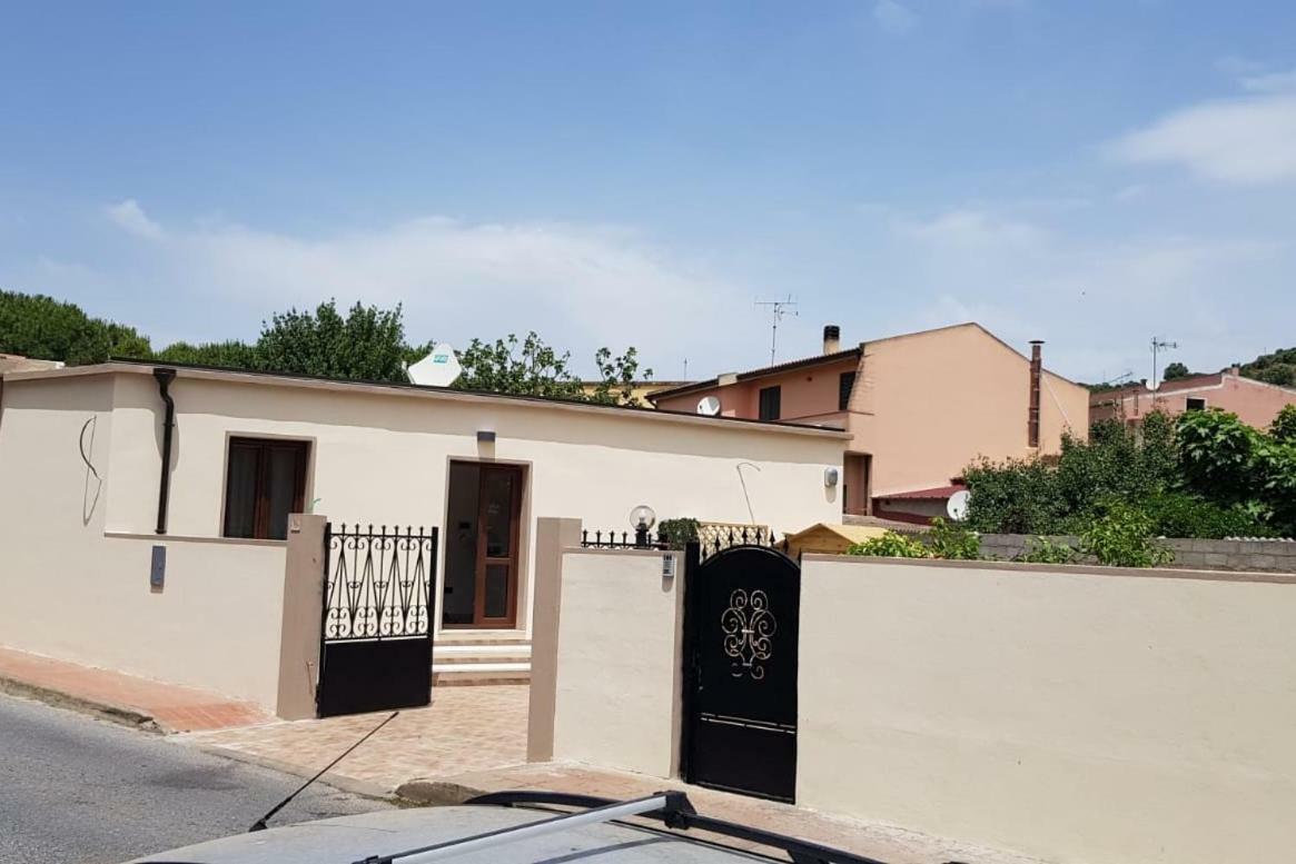 Albeldi' Hotel Domus De Maria Kültér fotó